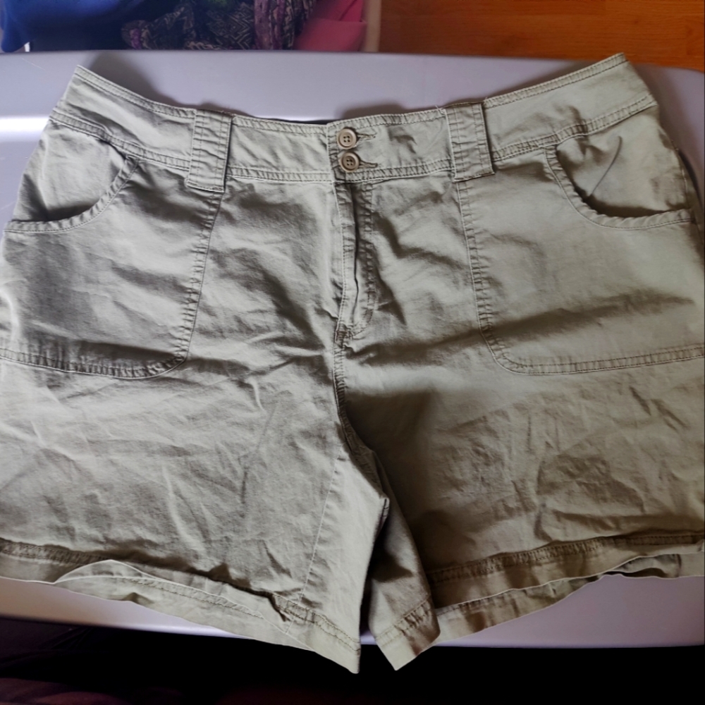 St. John's Bay size 18W shorts